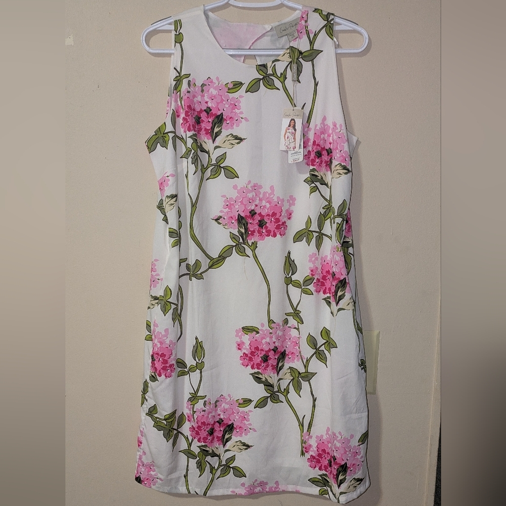 🩷SALE🩷Charlie Paige Floral Dress NWT - Picture 2 of 7